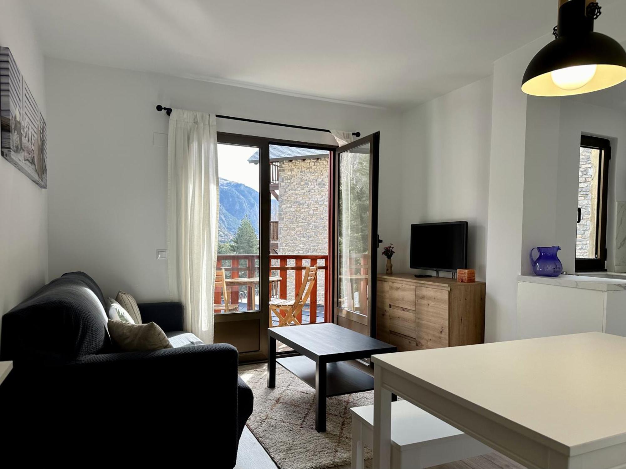 萨连特加列戈Tebarray ☆ Increibles Vistas, Terraza Y Garaje - Pirineos360公寓 外观 照片